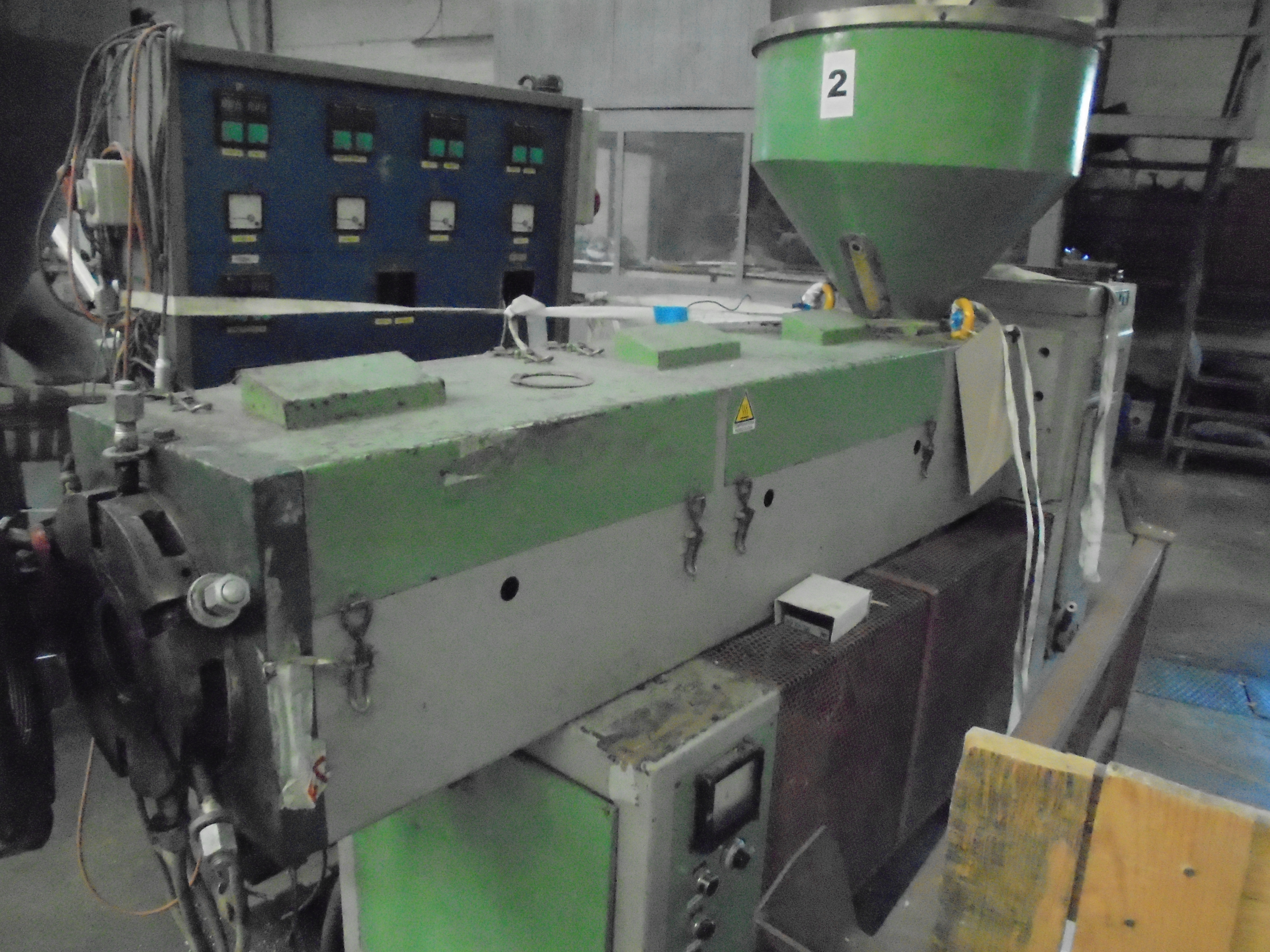 Extrudeuse bivis AMUT 90