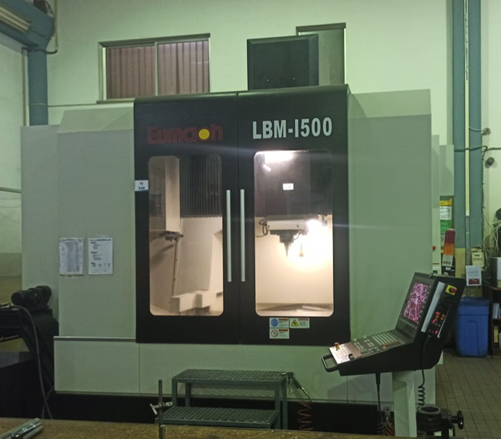 EUMACH LBM-1500 Centre d'usinage - vertical