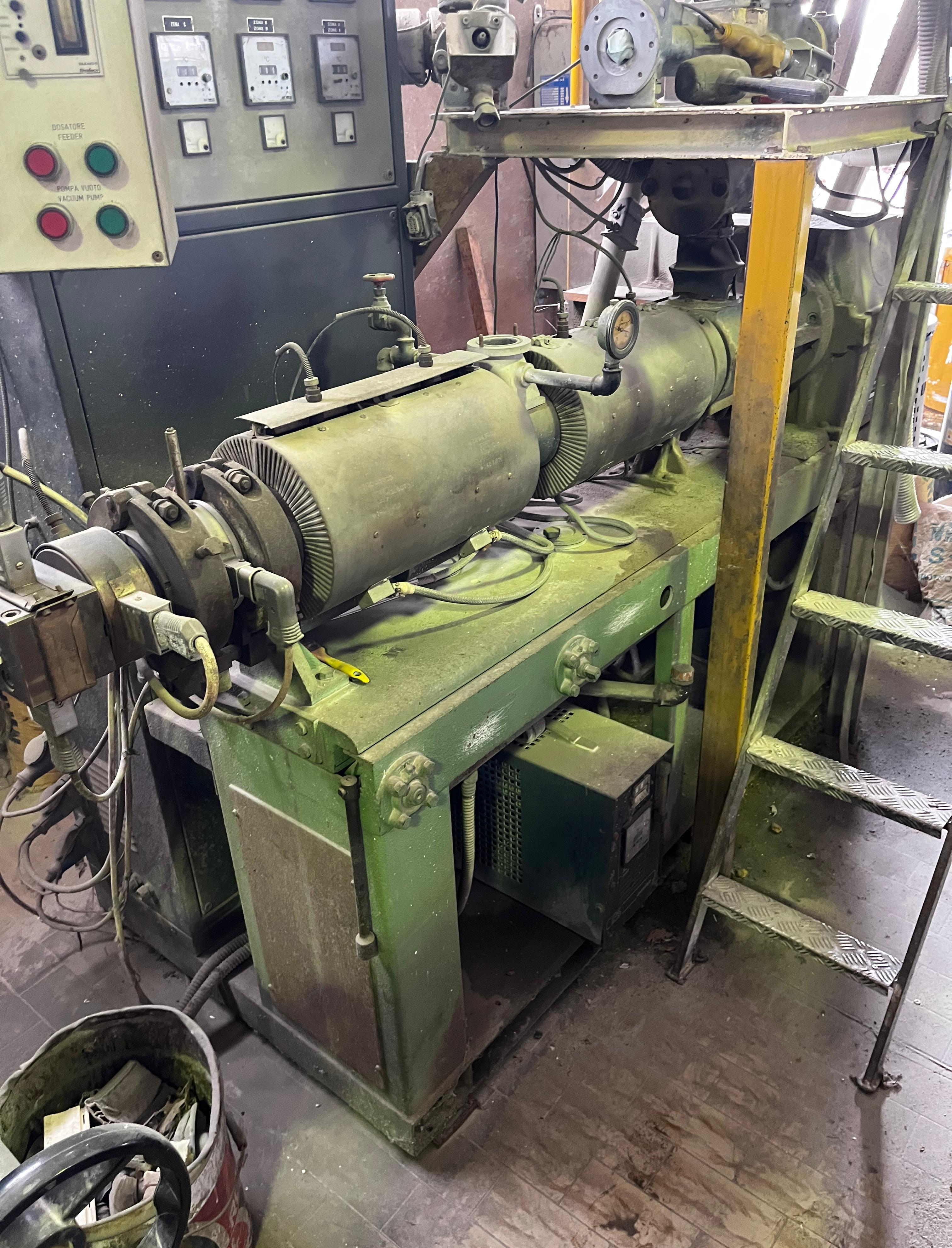 Machine de découpe, lavage et blanchiment de fruits et légumes BANDERA 2B 55 22 D