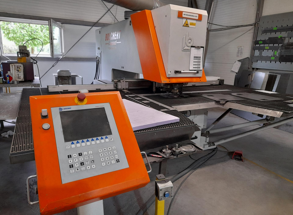 Poinçonneuse à cnc Boschert Compact 1250 Rotation-index Bonne affaire