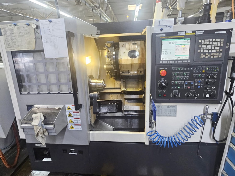 Tour CNC avec ravitailleur de barres Hwacheon Cutex 160 B d'occasion