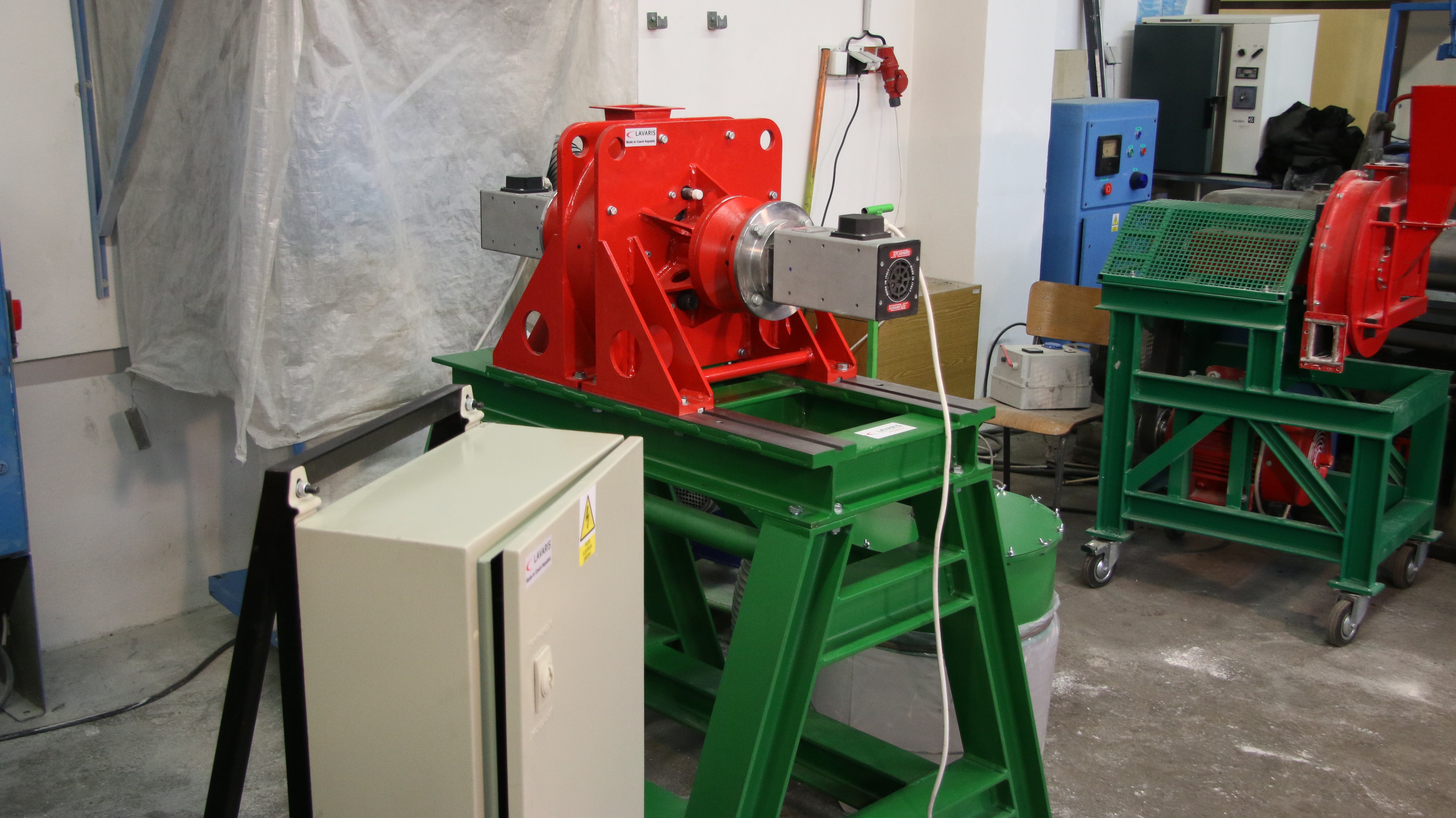 Machine de recyclage plastique Lavaris LAV150/2R