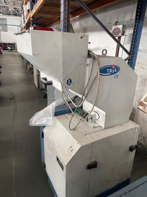 Broyeur TRIA type 32-20 / JM
