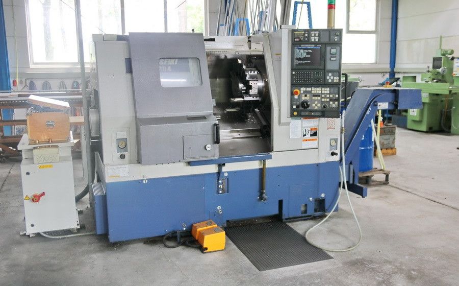 Tour motorisé cnc Mori Seiki SL 204 MC d'occasion
