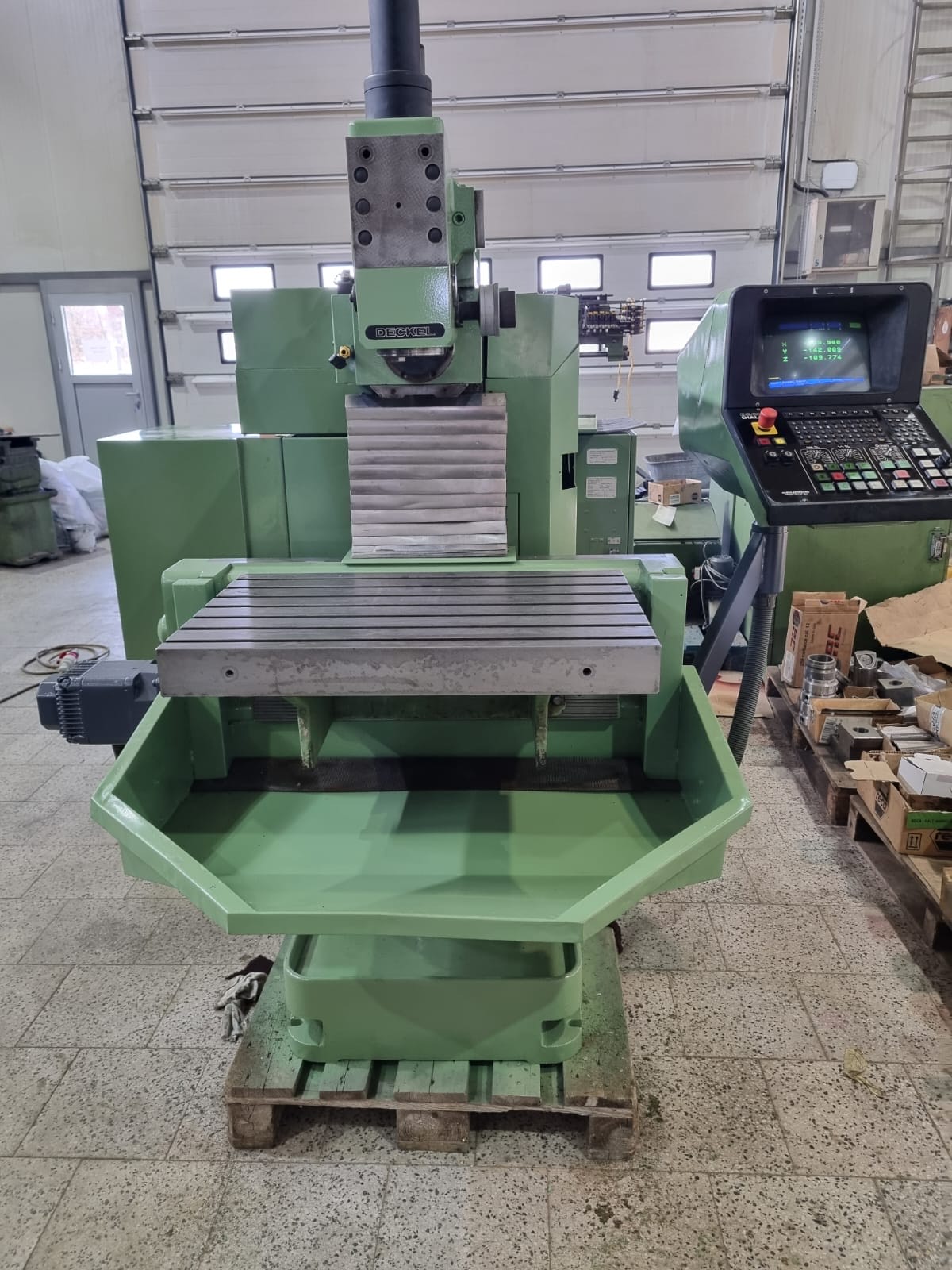 Aléseuse à montant mobile CNC Deckel Fp 3A Bonne affaire