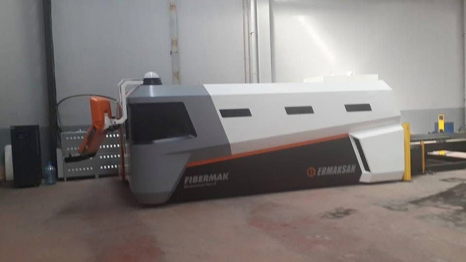 Machine de découpe laser Ermak Fibermak