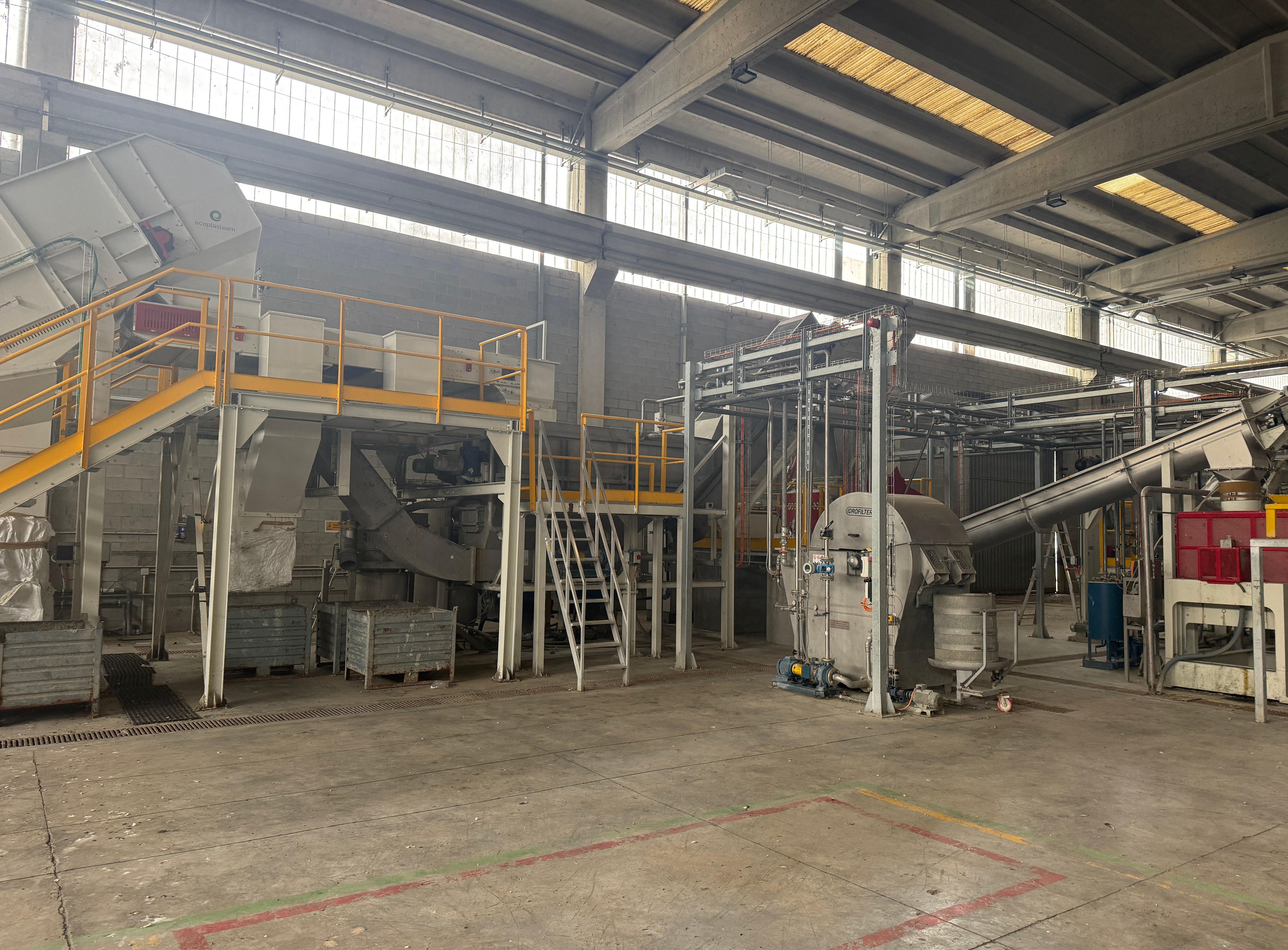 Machine pour le plastique AMUT IMPIANTO