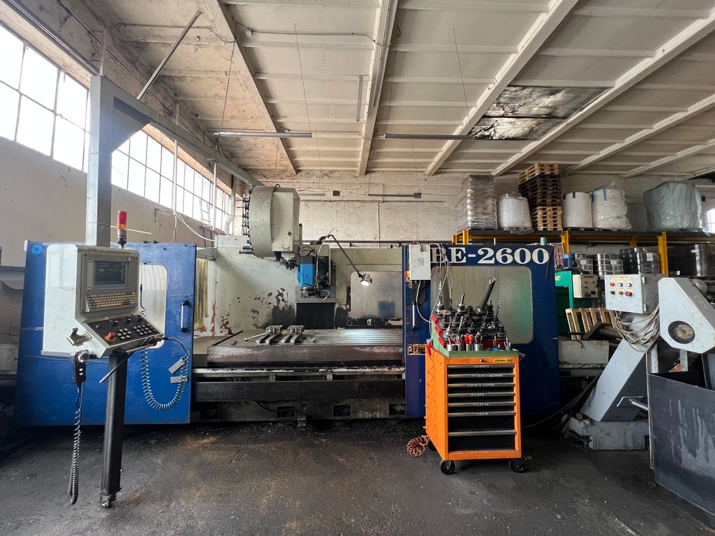 Fraiseuse cnc à banc fixe EUMACH FBE 2600