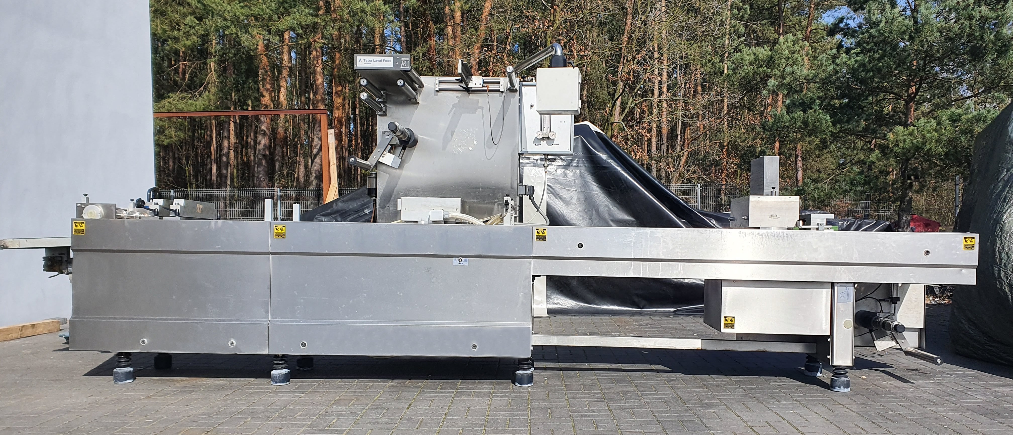 Ligne de formage remplissage operculage CFS Tiromat Compact 320