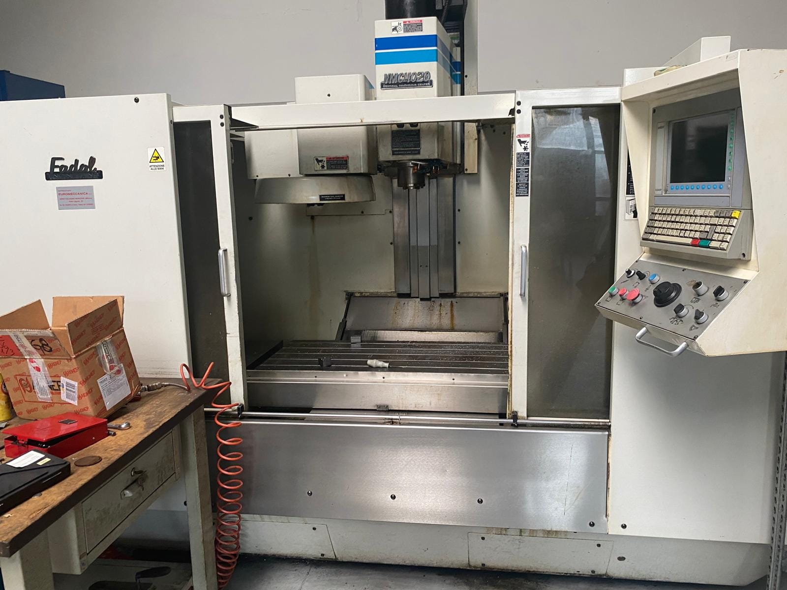Centre d'usinage vertical FADAL VMC 4020
