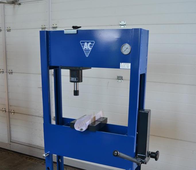 Machine-outil AC PJ 25