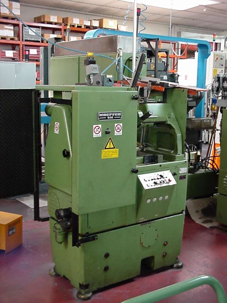 Tailleuse d'engrenages cnc à la fraise-mère Koepfer K140
