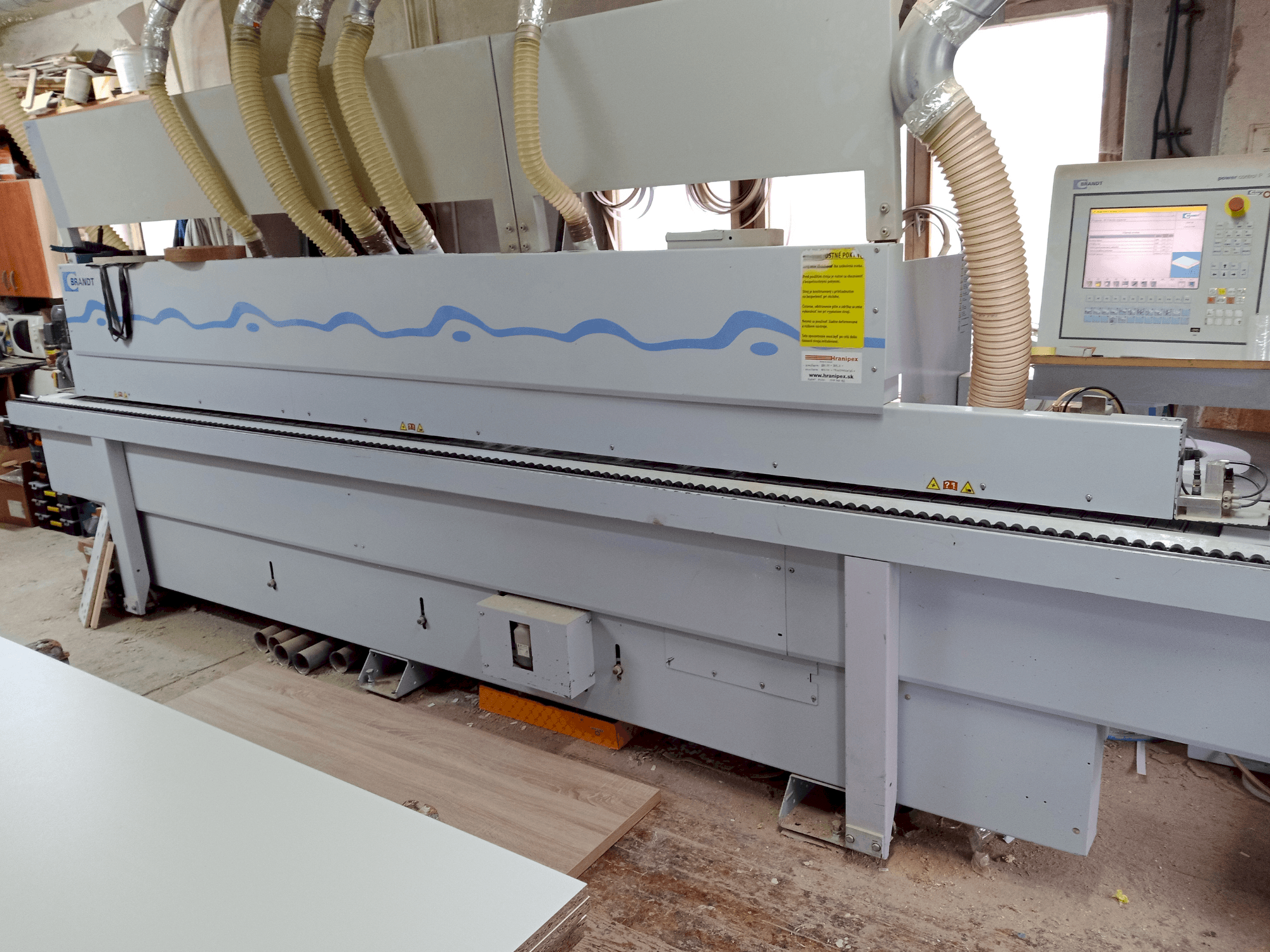 Plaqueuse de chants unilatérale BRANDT Highflex 1440