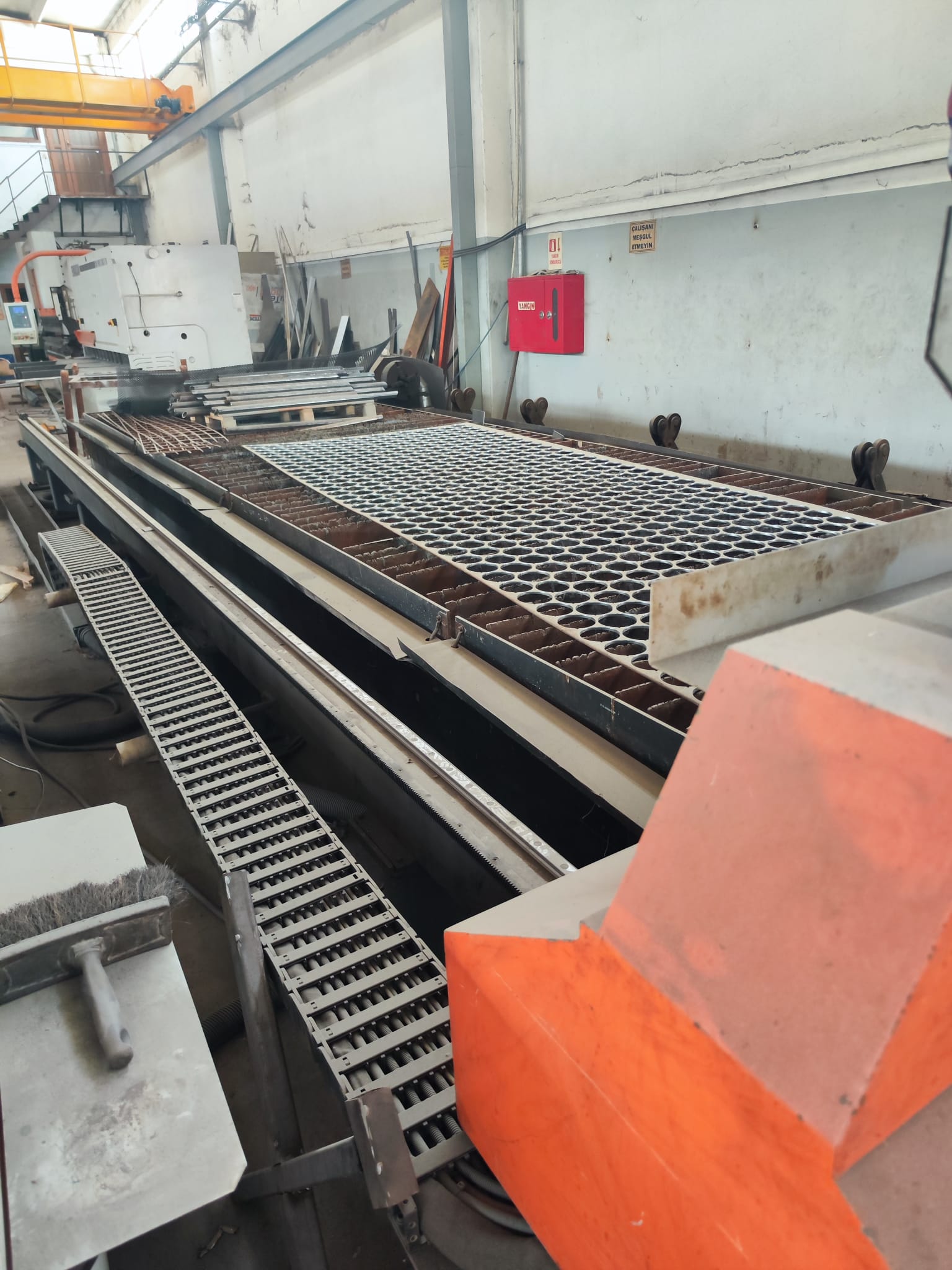 Machine de découpe plasma / gaz Ermak EPL 2080