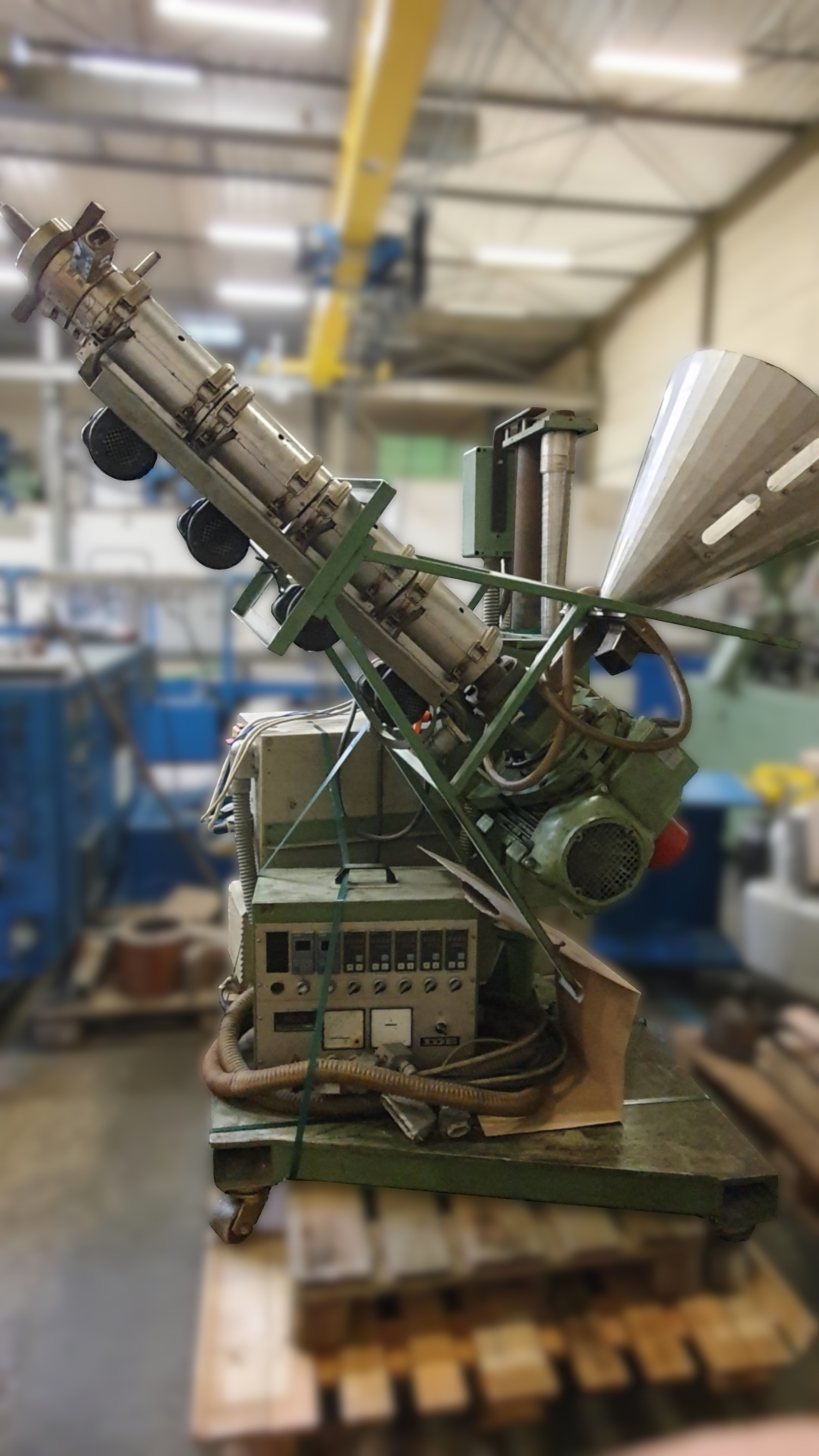 Extrudeuse monovis IDE MEB 38/2 Faible nombre d'heures