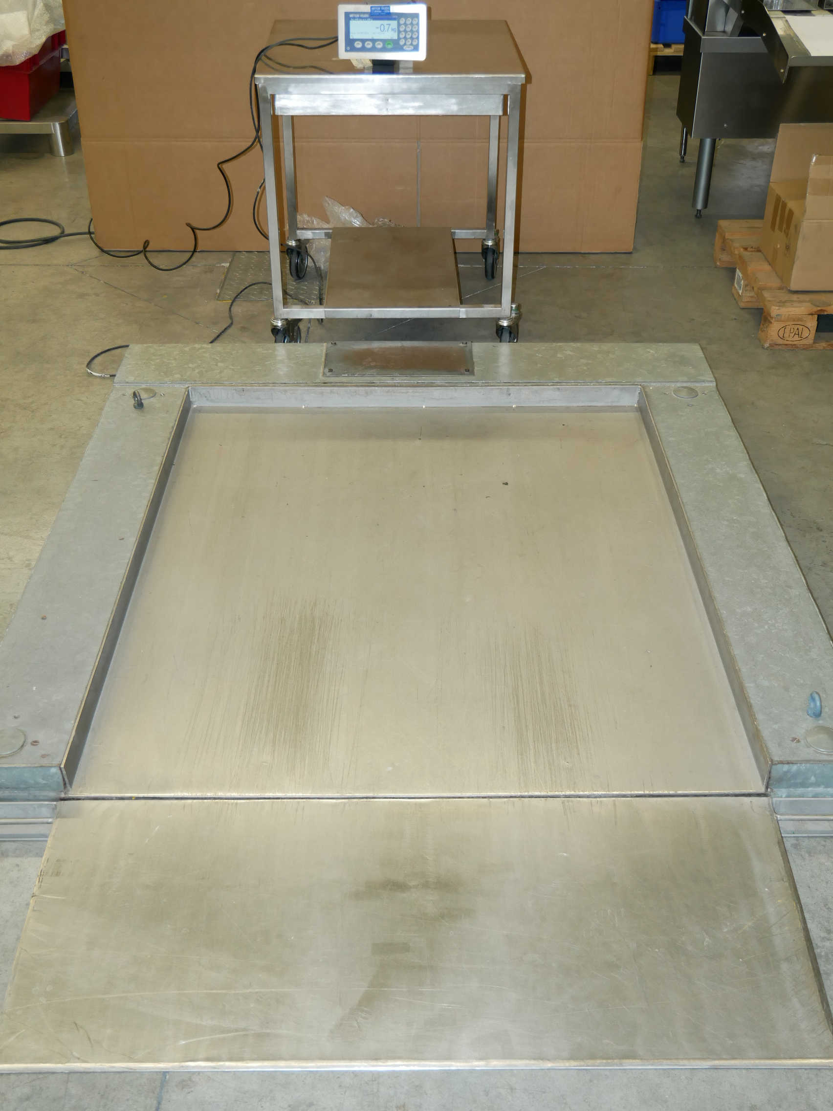 Distributeur Mettler-Toledo platform floor scale with ramp