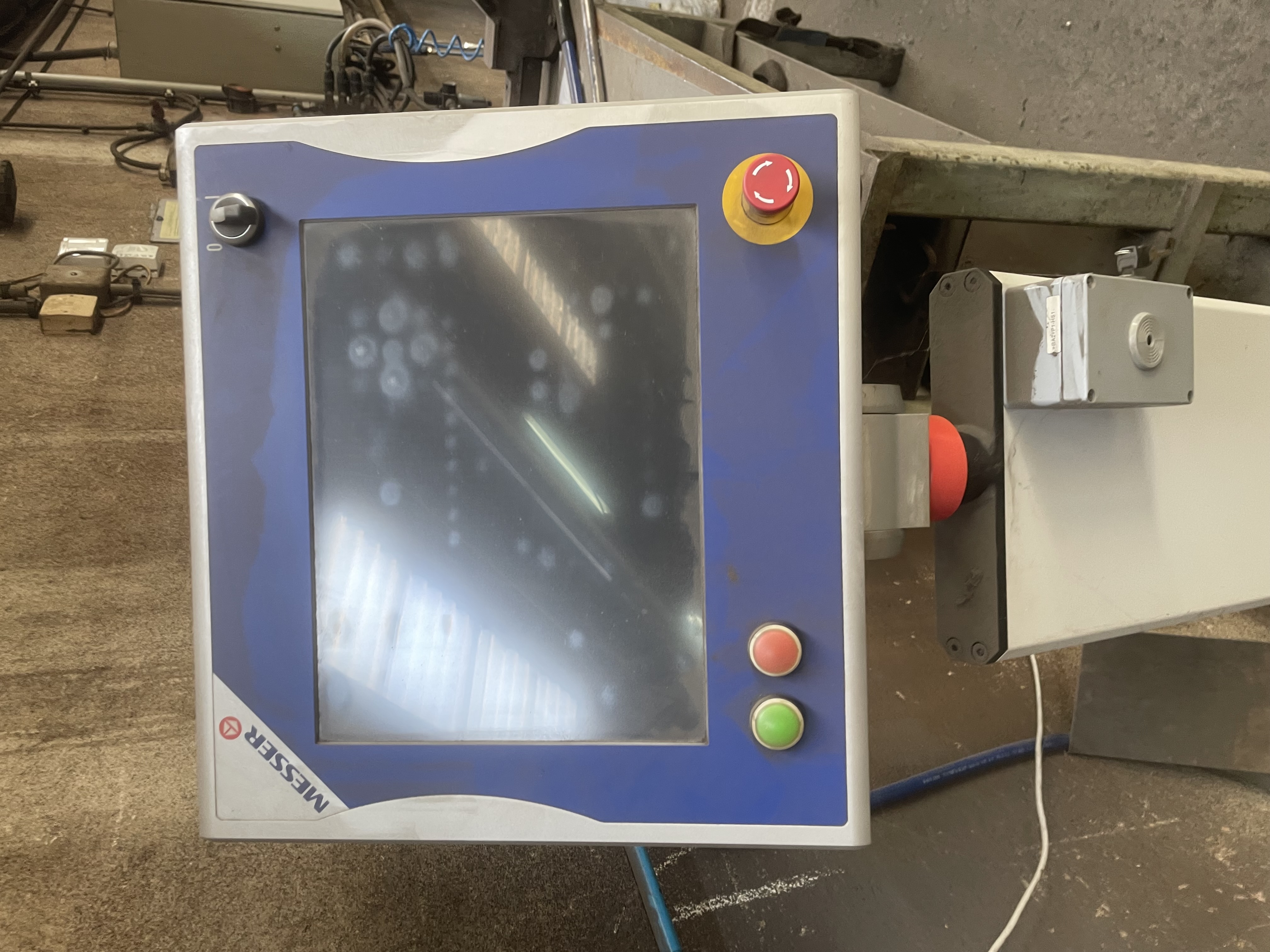 BOUTILLON P SE 50320 Press brake