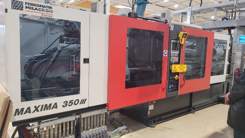 Presse à injecter FERROMATIK MILACRON 3500H2290 - 3 unités