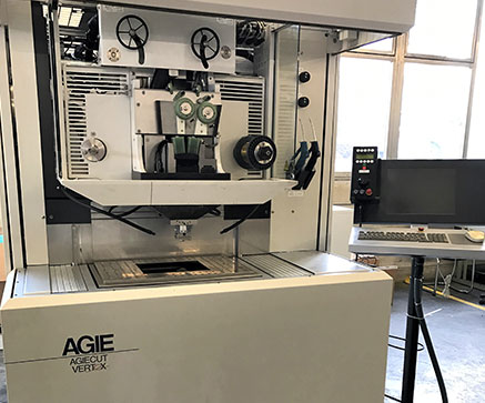 Machine d'électro-érosion par fil AGIE Vertex 1F d'occasion