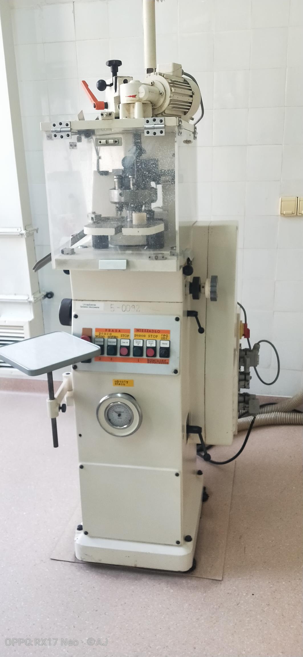 Presse à comprimés rotative Korsch Korsch PH 106
