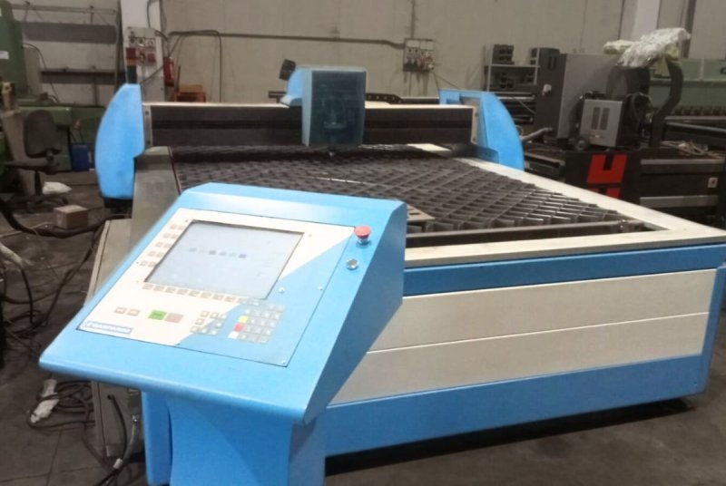 Machine de découpe plasma GASPARINI SPARK 2060