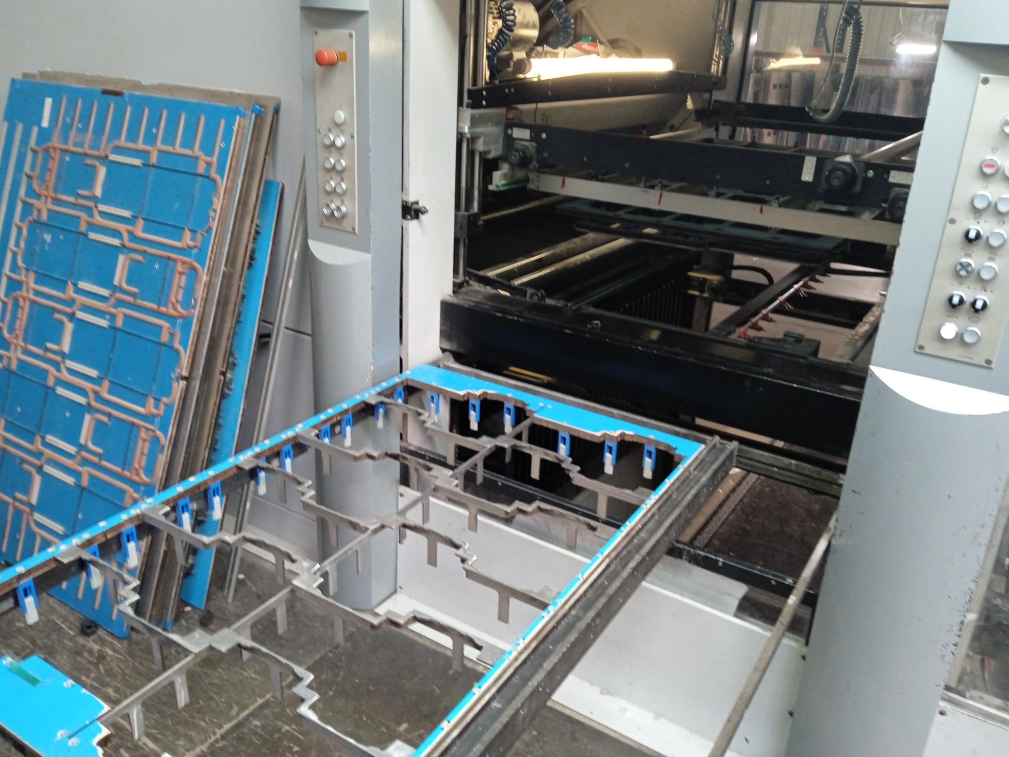 Palettiseur Heidelberg DYMATRIX 145 CSB