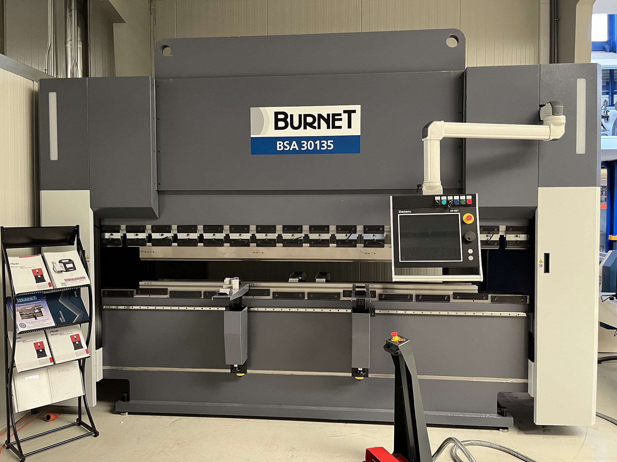 Presse plieuse BURNET BSA30135