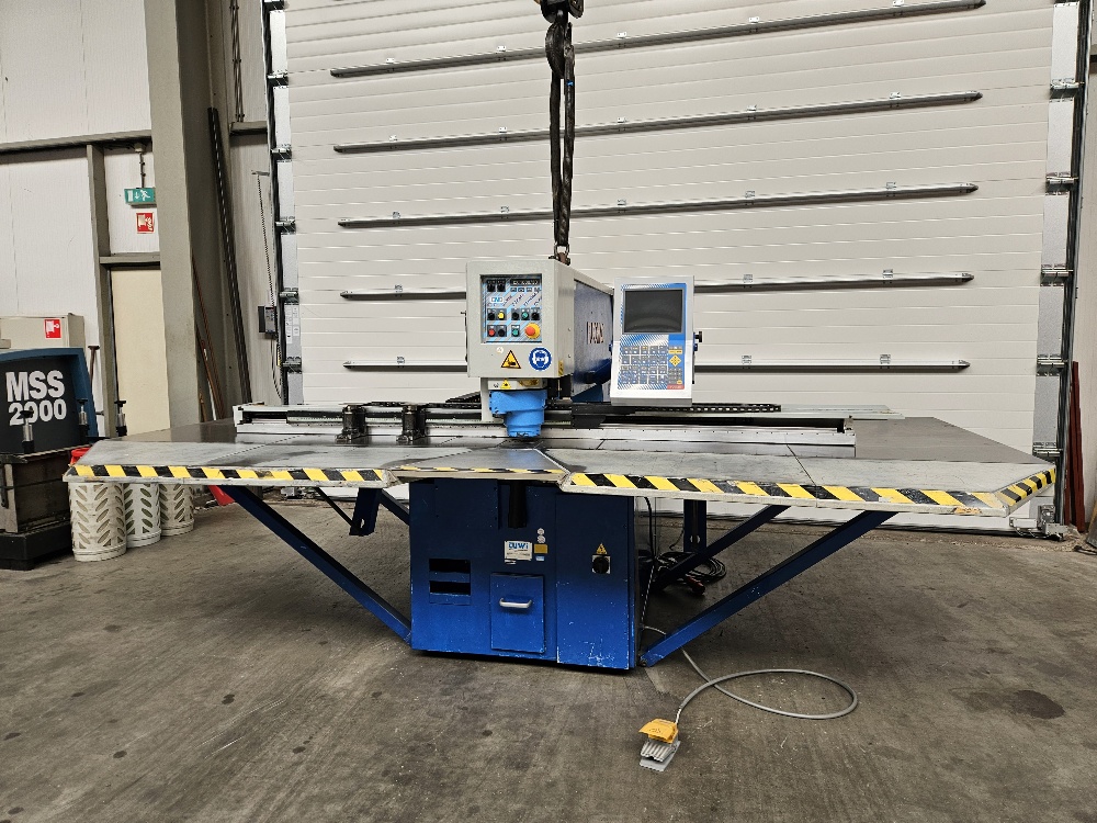 Poinçonneuse à cnc Euromac CX 1000 30