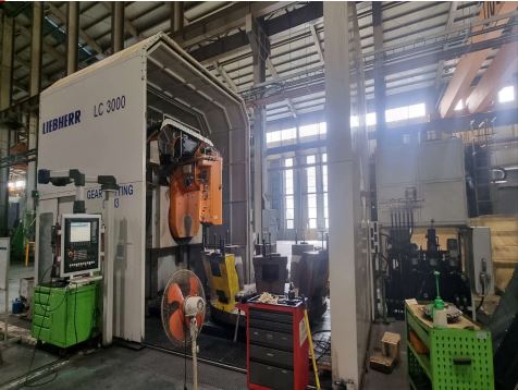 Tailleuse d’engrenages à fraise-mère CNC Liebherr LC3000
