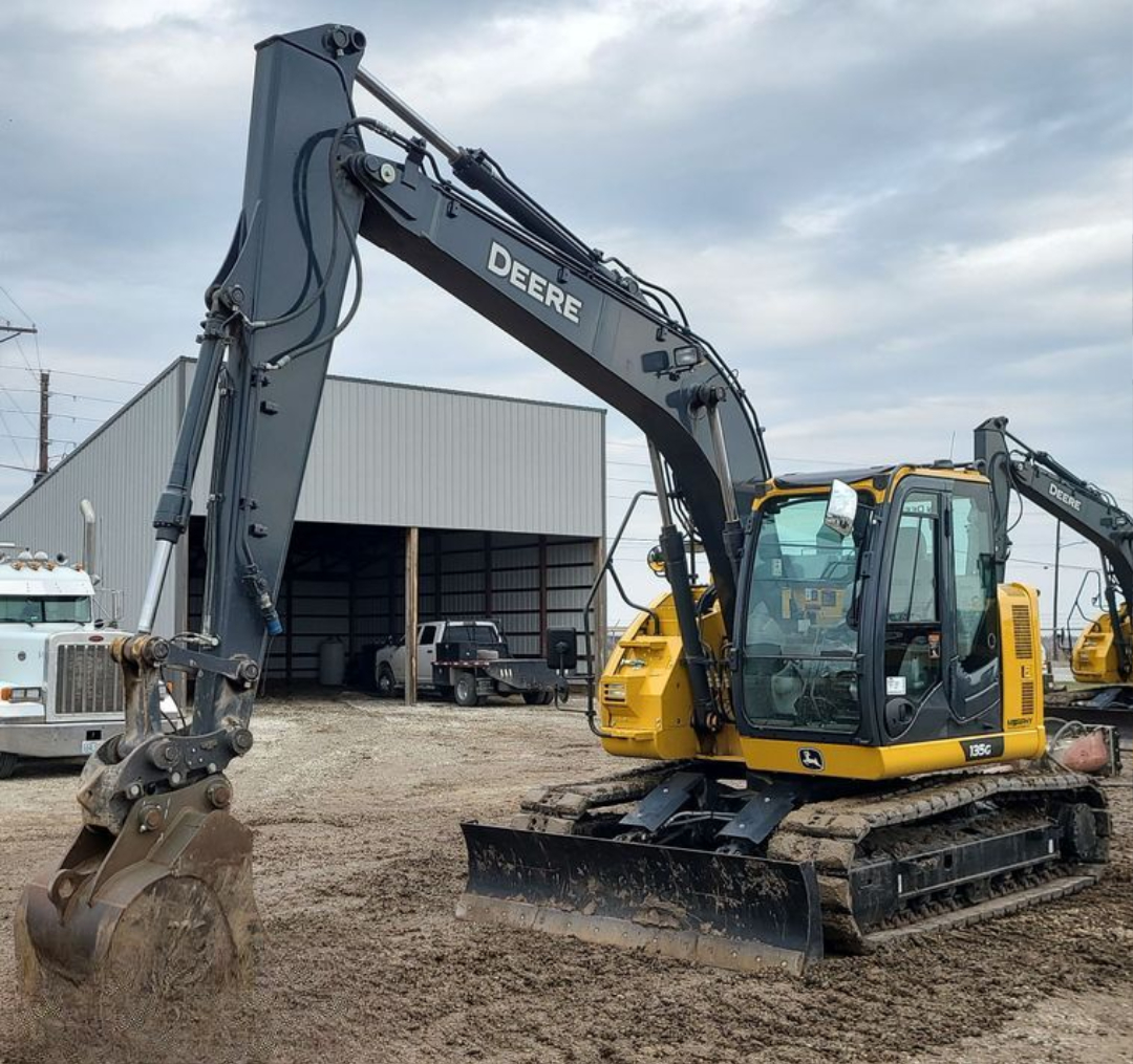 Chariot télescopique John Deere 135G Hot deal