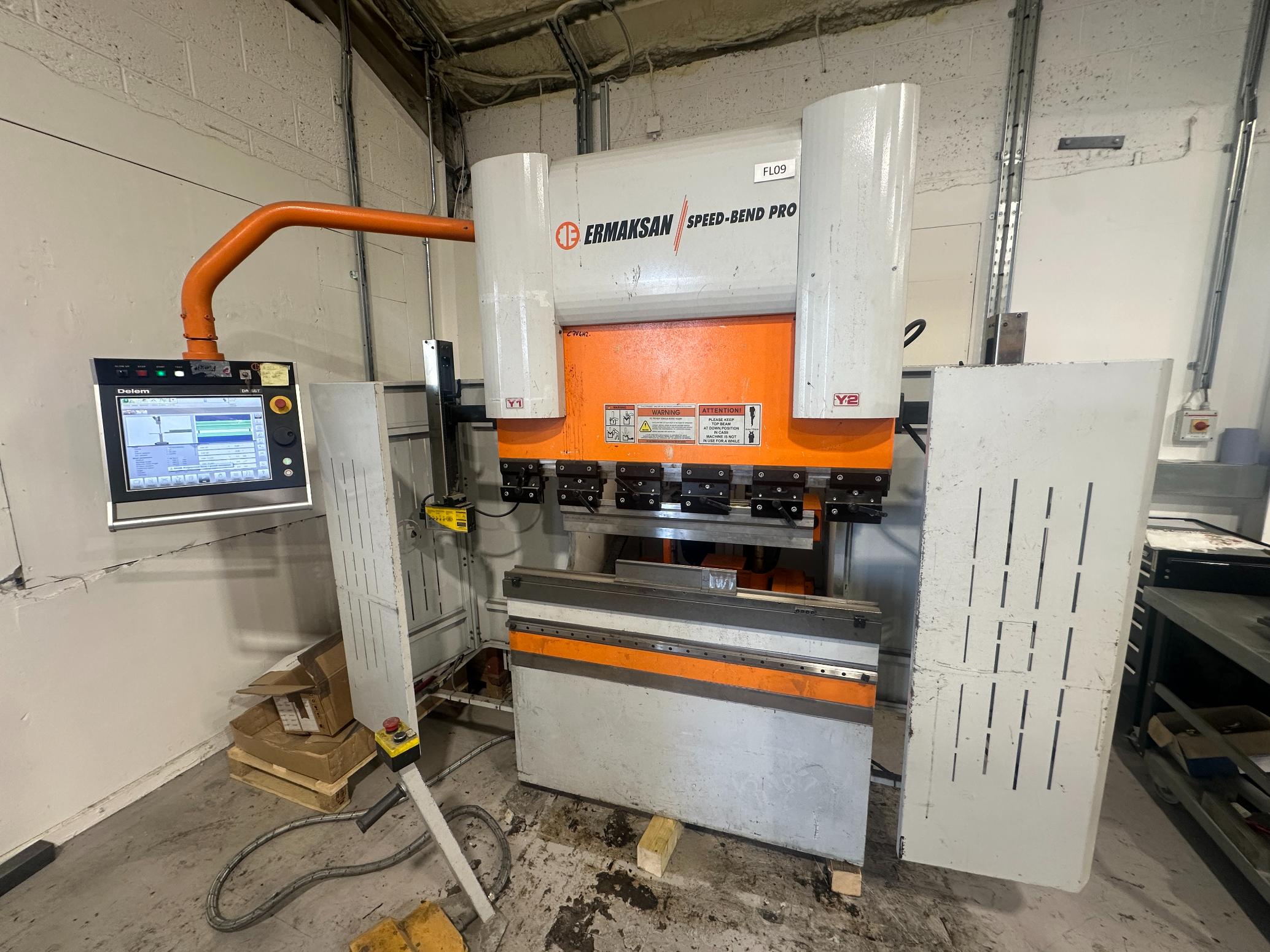 Presse plieuse CNC Ermaksan Speed-Bend Pro 1270 x 40 2016 d'occasion | Presse plieuse 6 axes Irlande