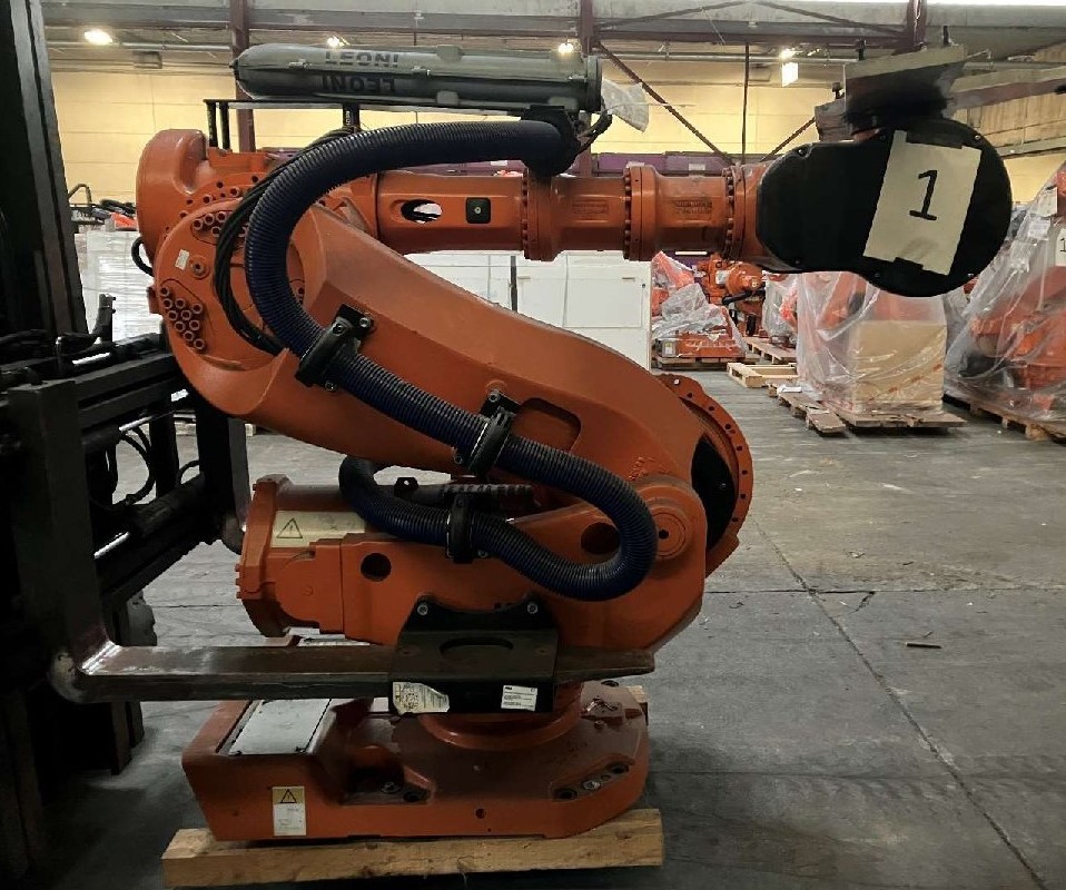 Robot ABB Robotics IRB 7600-325/3.1 M2004, n° de référence 76-63643