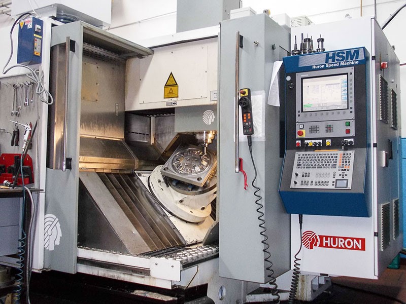 Centre d'usinage 5 axes Huron K2X10FIVE d'occasion