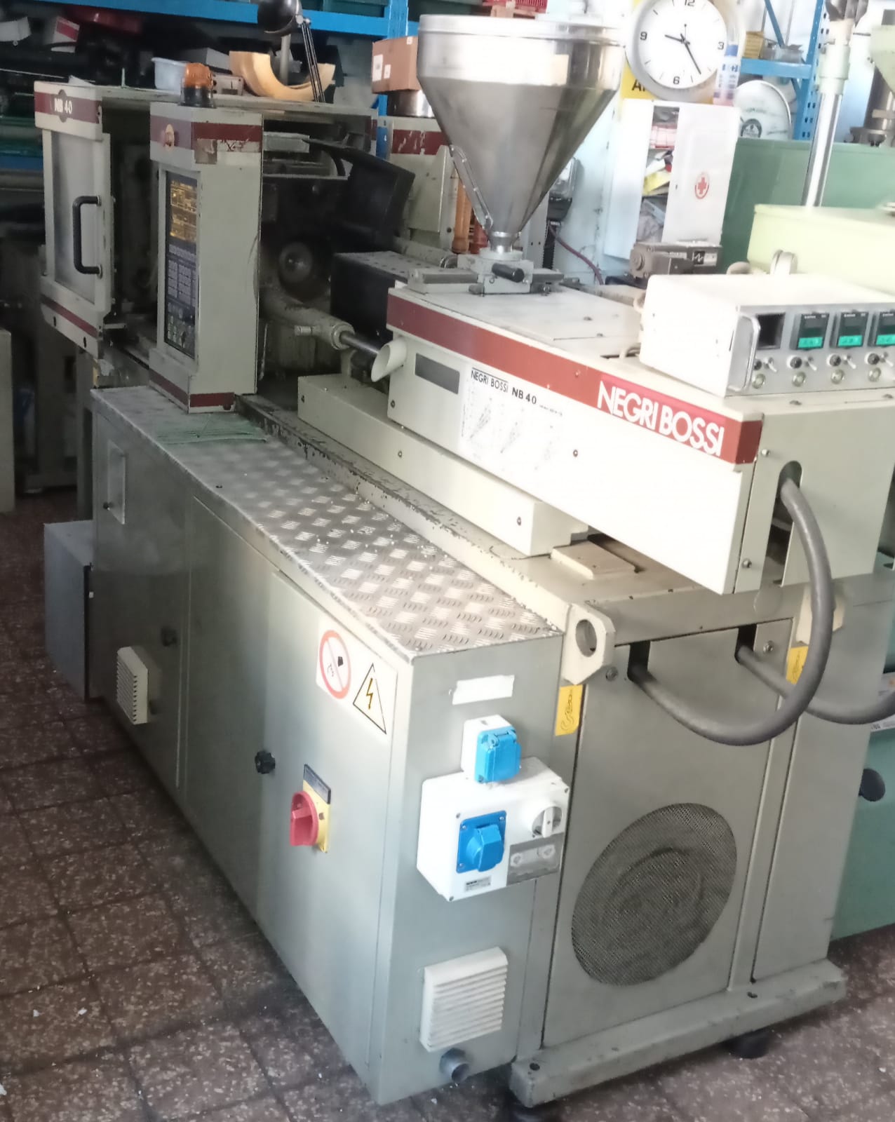 Presse à injecter Negri Bossi NB 40