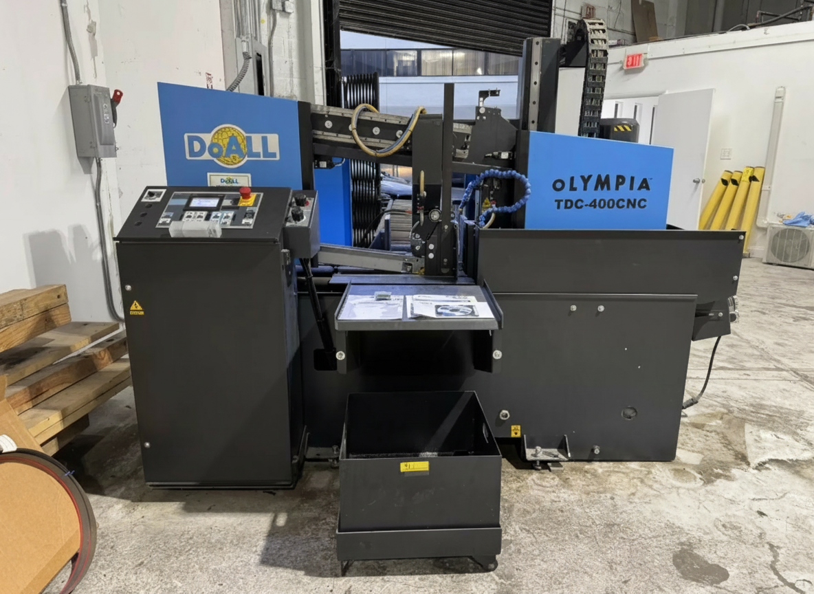 2023 DoALL Olympia TDC-400CNC Scie à Coupe Transversale Horizontale CNC à Double Colonne Automatique ***Comme Neuve***
