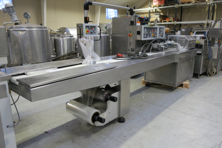 Banderoleuse Cryovac CJ 50 and CJ 51