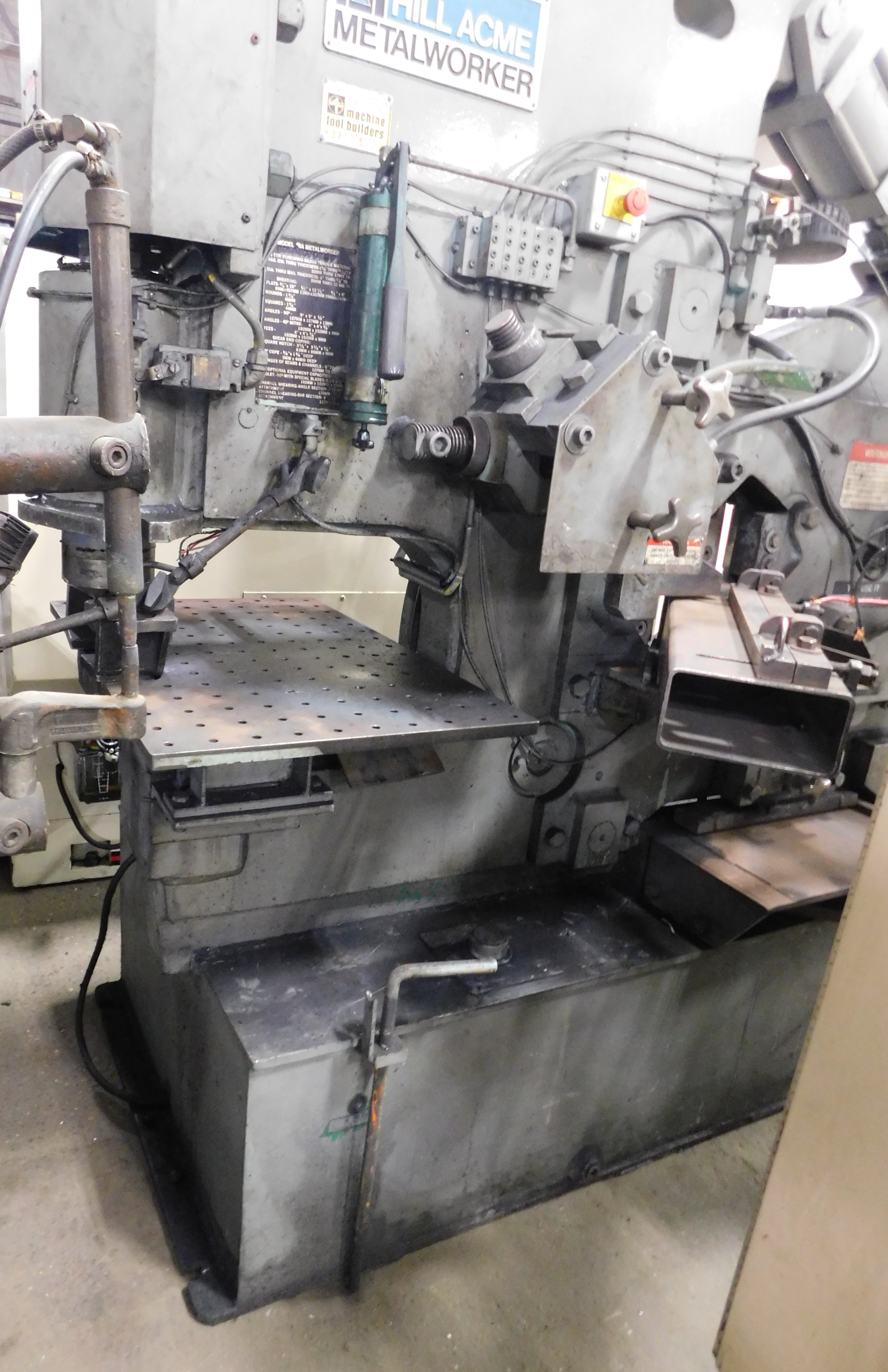 1988 Hill ACME 4A 70 Ton Hydraulique Presse-poinçonneuse