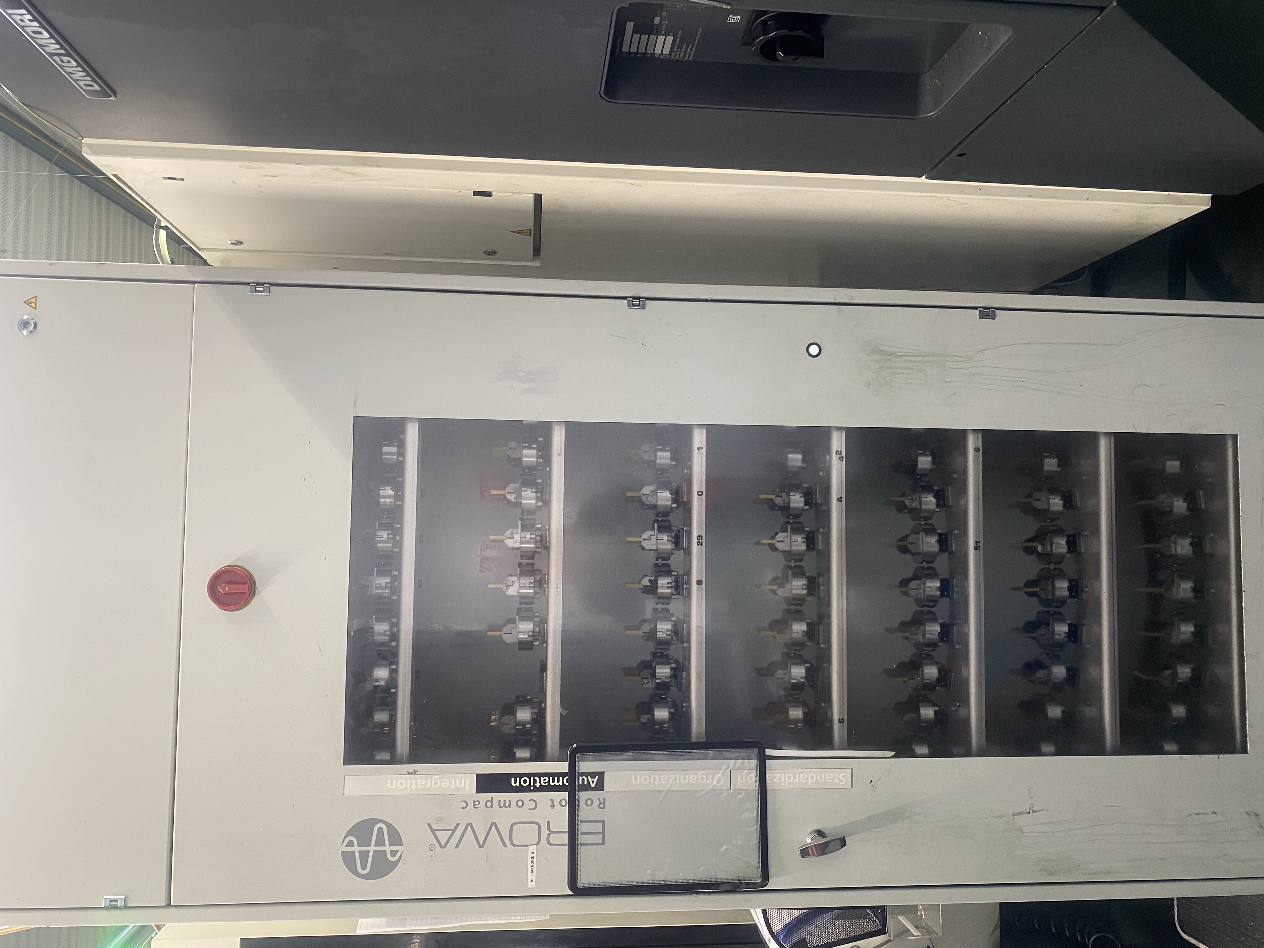 Robot industriel Erowa Robot Compact (ERC)