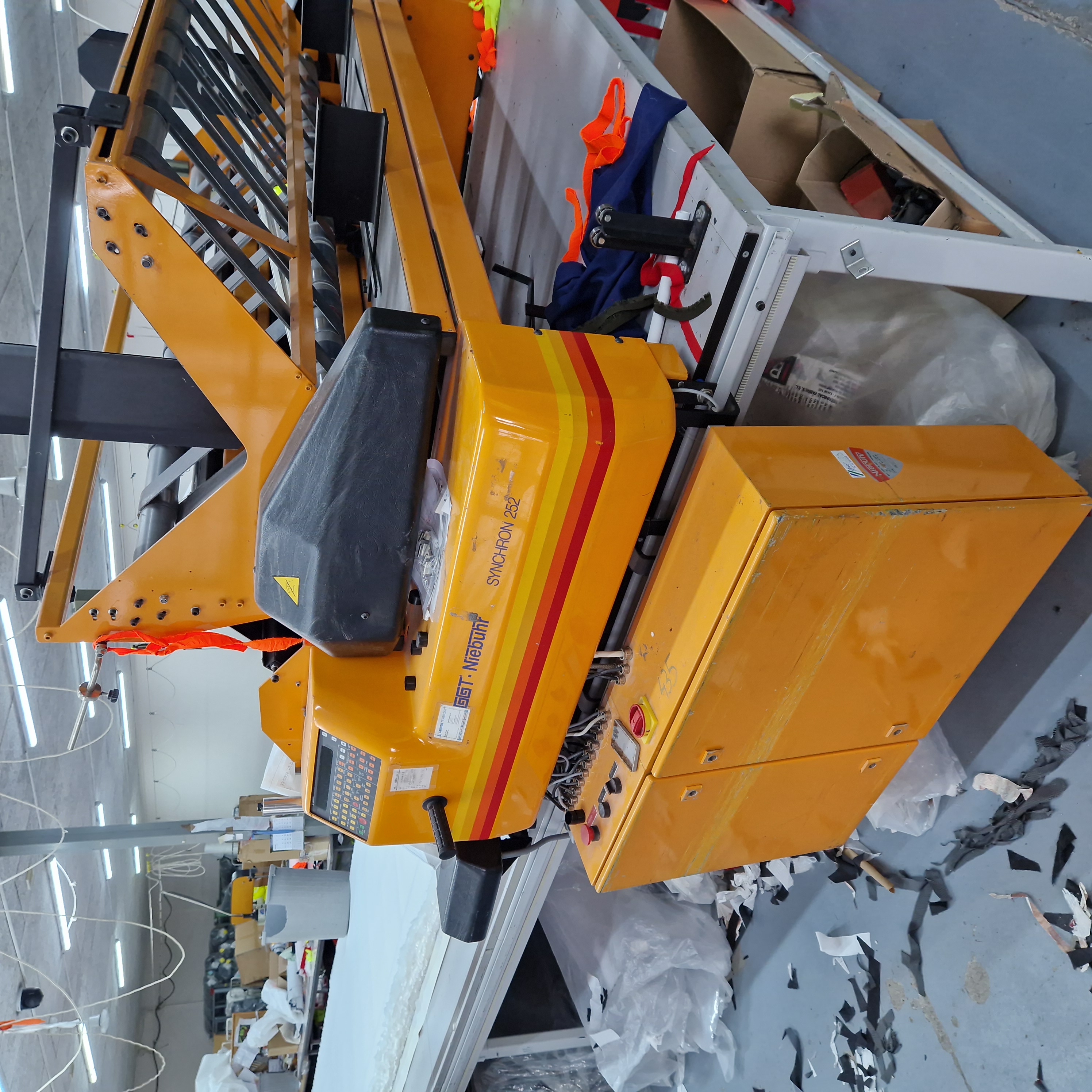 Chariot-matelasseur GERBER Synchron 252 Hot deal