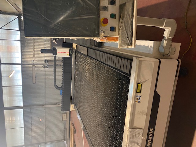 Machine de découpe laser Cormak LF3015EU3 Hot deal