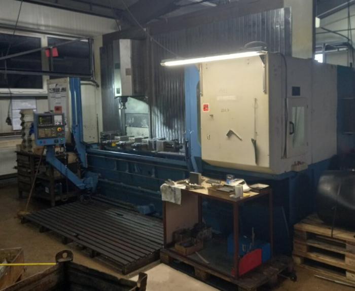 Centre d'usinage vertical AXA 2000X400X800 mm