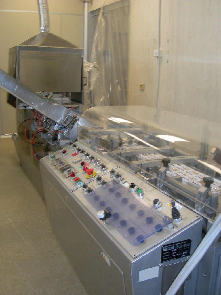 Ligne de formage remplissage operculage Farmo Res K-230