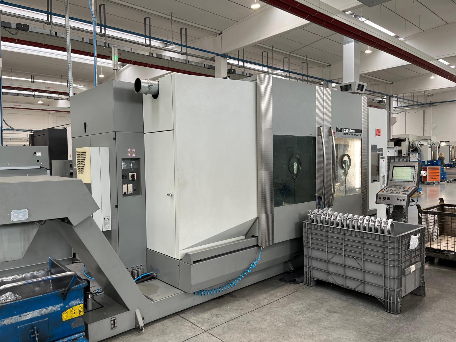 Centre d'usinage vertical DMG DMF 220 LINEAR d'occasion