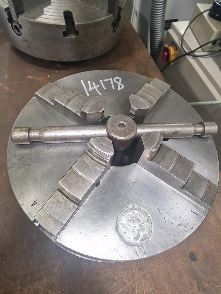MANDRIN AUTOCENTRANT 4 MÂCHOIRES 9" BURNERD