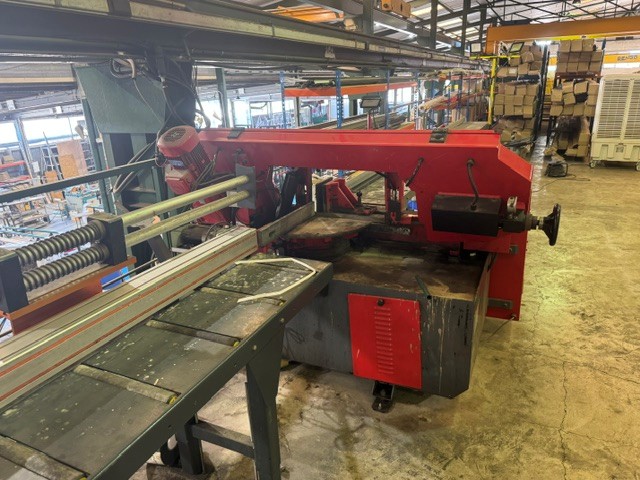 KDG300x430 Scie à ruban métallique KARMETAL KDG300 Hot deal