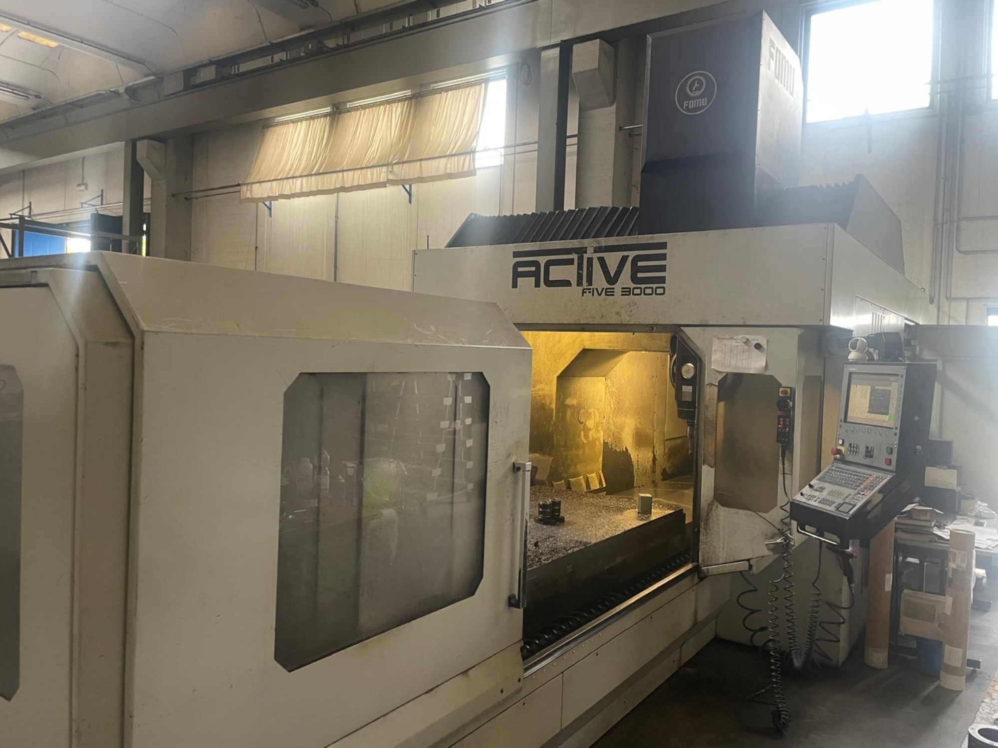 Centre d'usinage 5 axes FAMU ACTIVE FIVE 3000