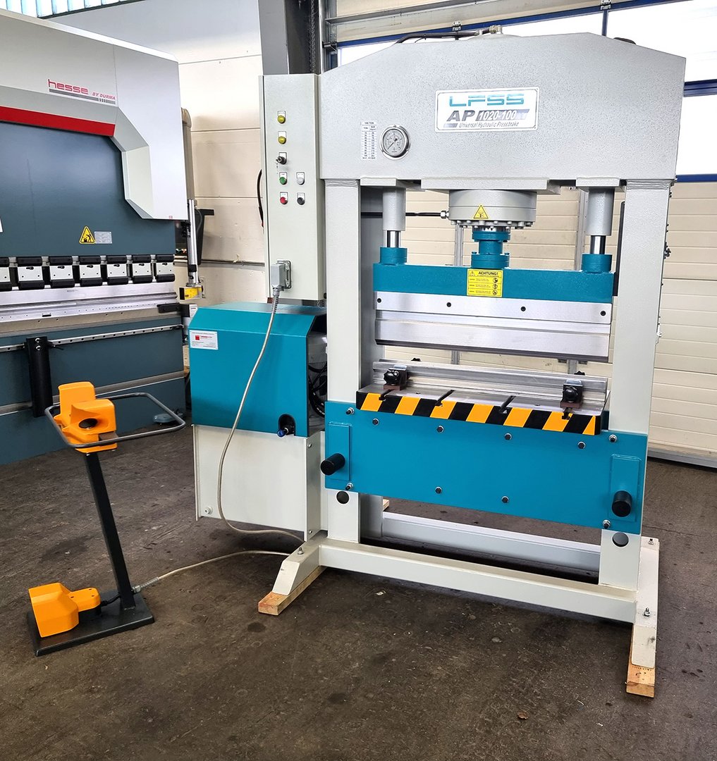 Cisaille guillotine hydraulique Hesse by LFSS AP 1020/100
