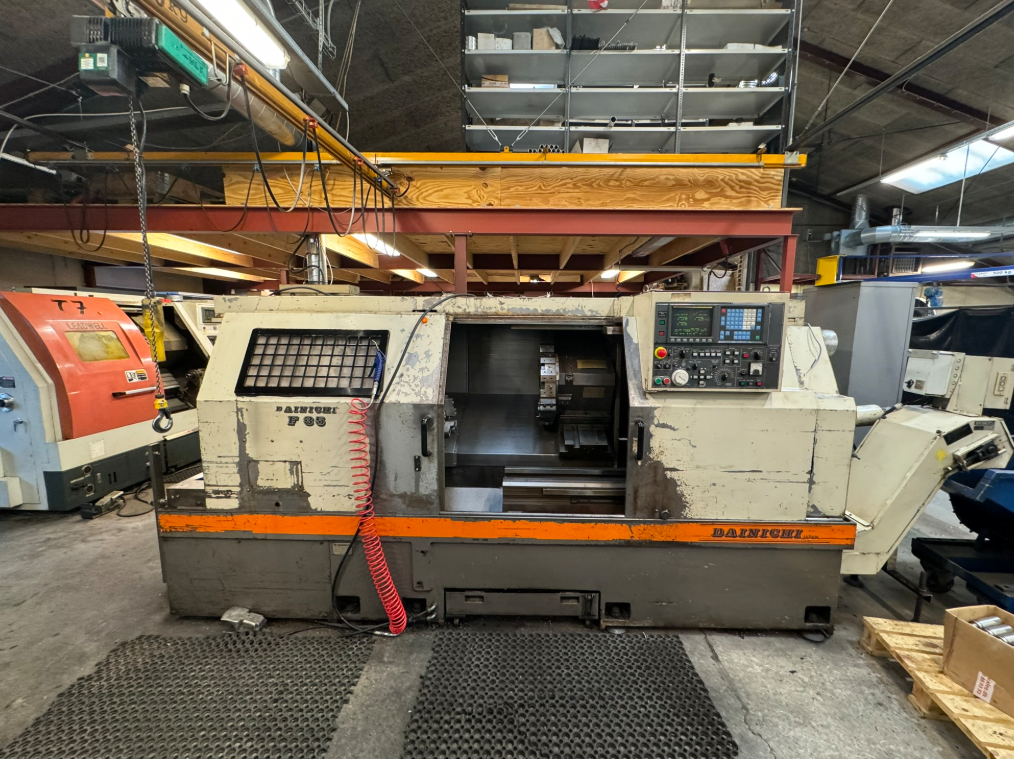 Tour cnc avec outils fixes DAINICHI F35 - 1250 d'occasion