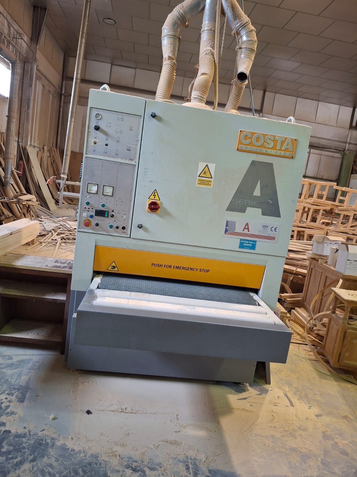 COSTA Ponceuse à bande large Série A 1300 mm – Industriel – État de fonctionnement Hot deal