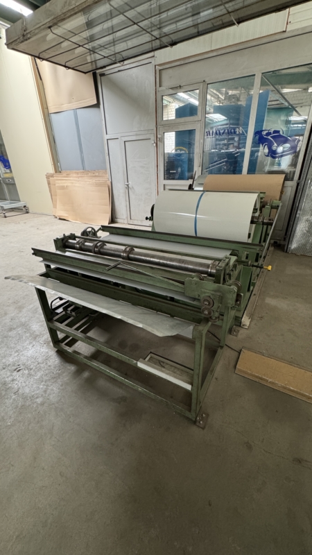 Machine de tôlerie - -